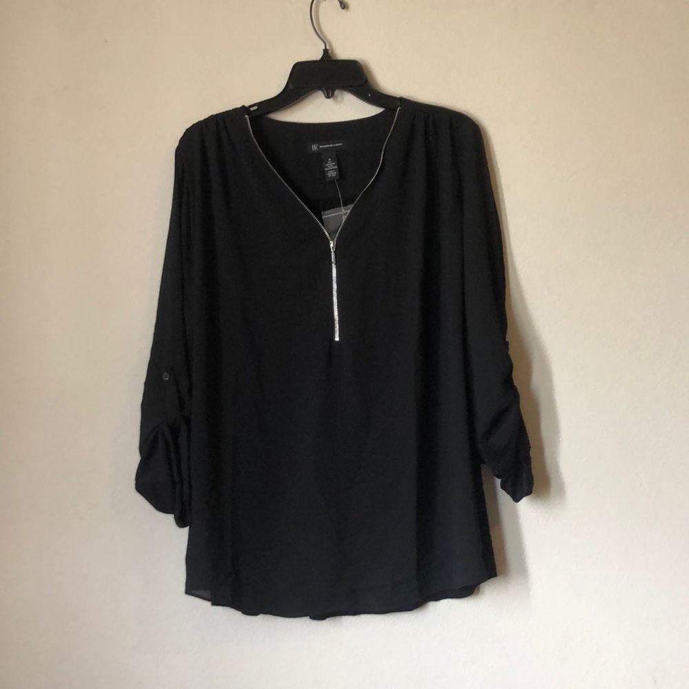 Front zip black blouse